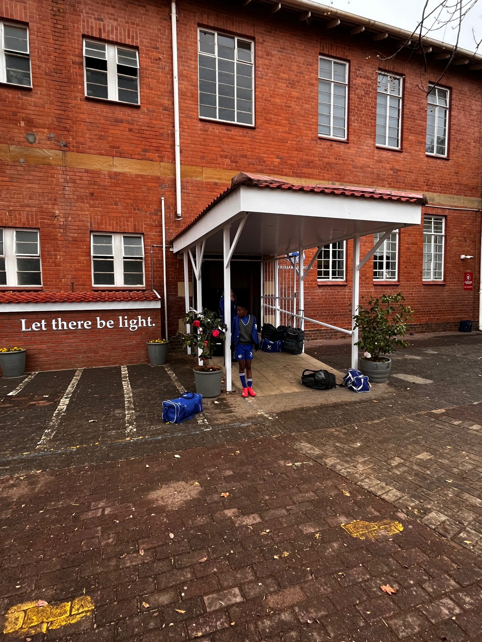 Junior School Entrac