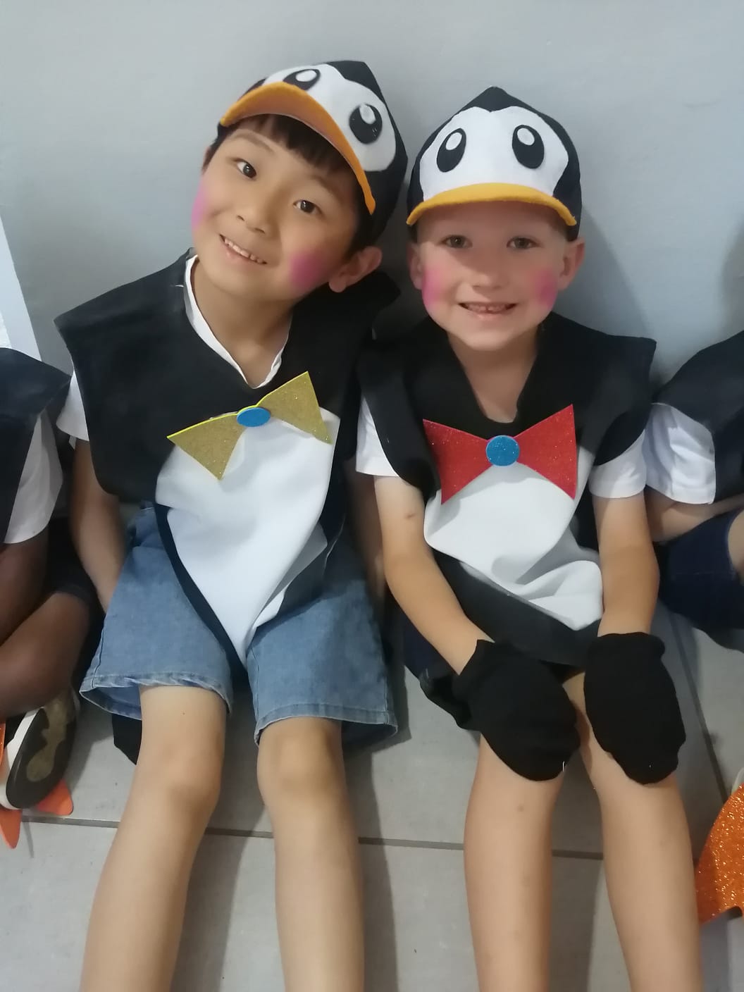 Hsuan-Chen Kuo and Josua Jansen as penguins